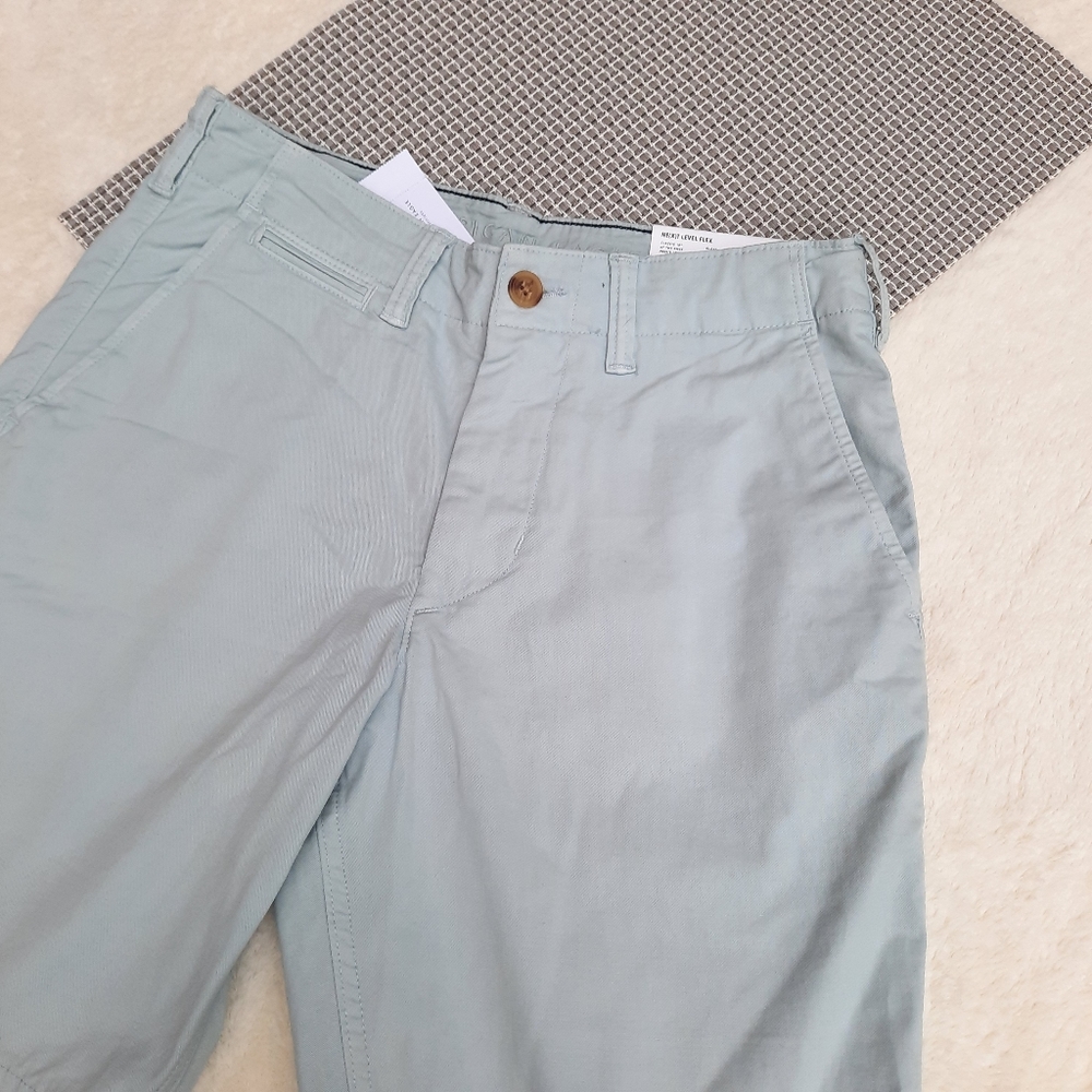 American Eagle Men's Classic 10" At the Knee Shorts 28 NEW Uniform Travel Vaca